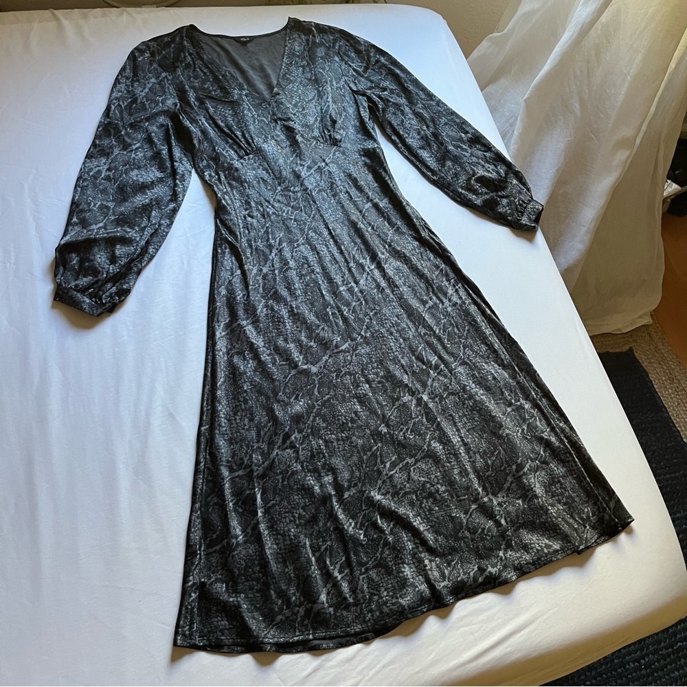 Rails Black Python Snake Print Satin Vneck Long P… - image 1